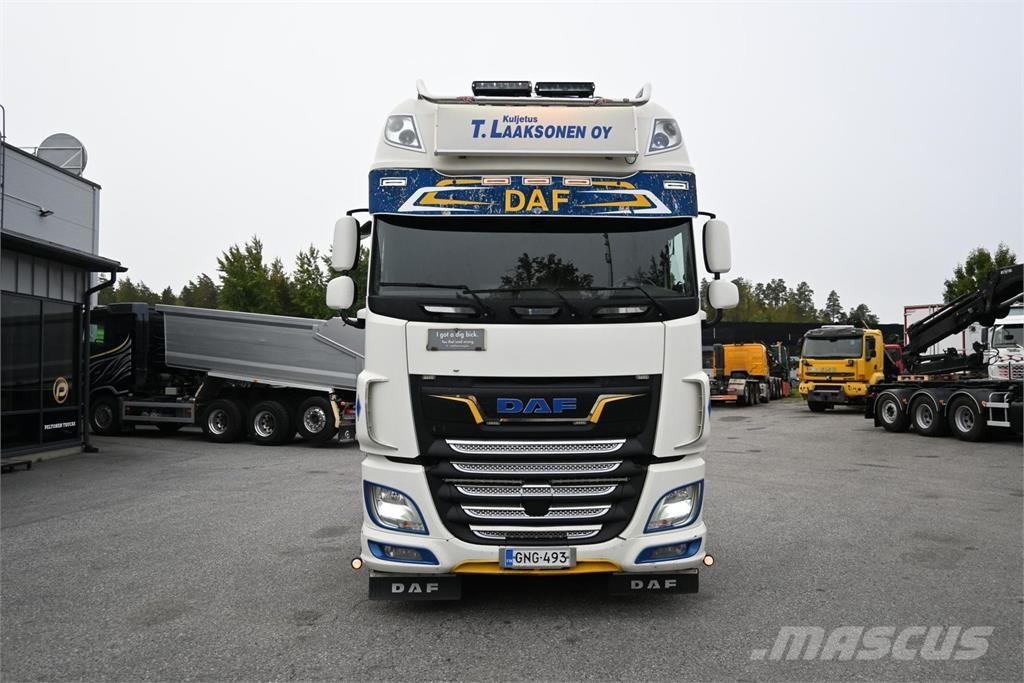 DAF XF530 6x2 Truck Tractor Units