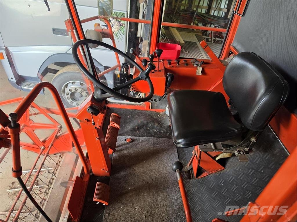 Deutz-Fahr M660 Mietitrebbiatrici