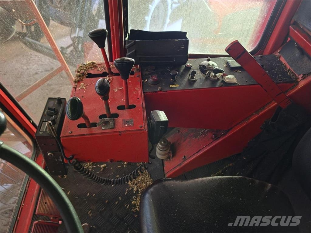 Deutz-Fahr M770 Mietitrebbiatrici
