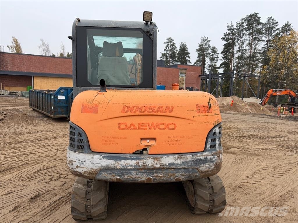 Doosan 55 Mini ekskavatori < 7 t