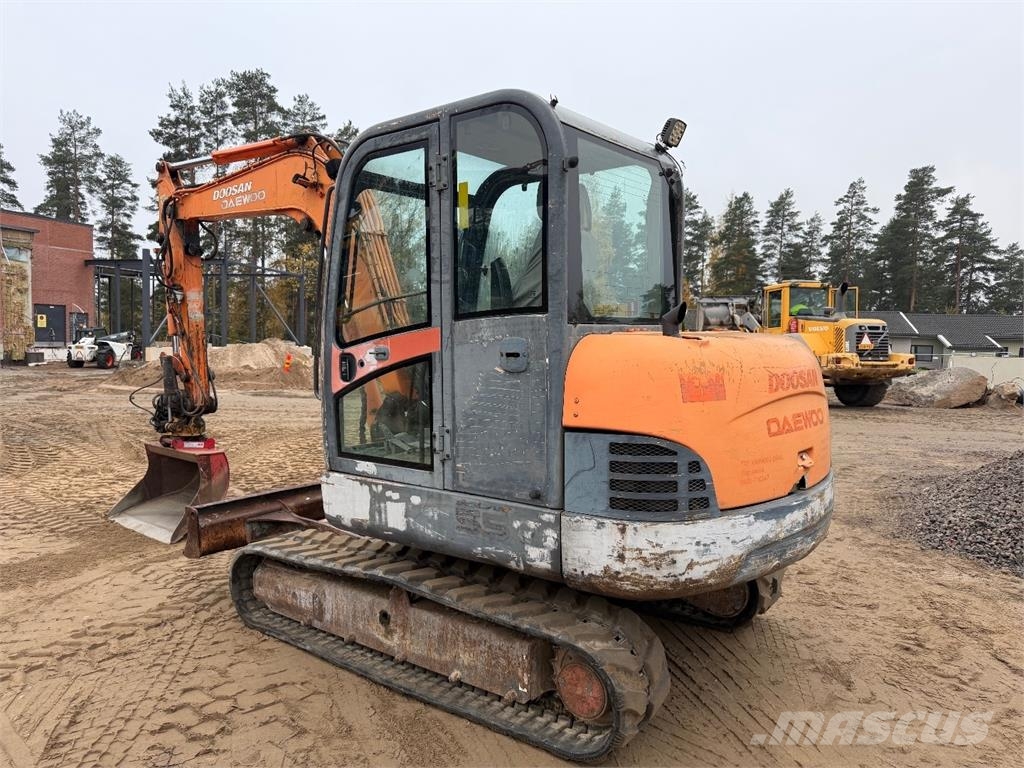Doosan 55 MYYTY! Mini bagri <7t