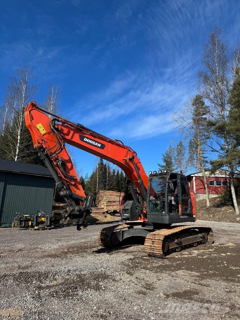 Doosan DX 235 LCR Excavadoras sobre orugas