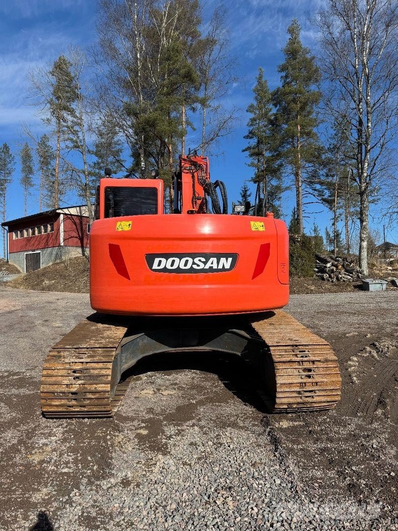 Doosan DX 235 LCR Excavadoras sobre orugas