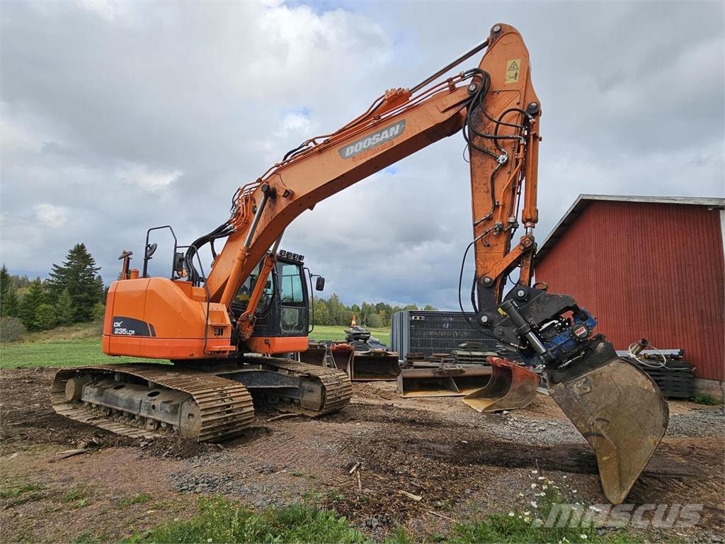 Doosan DX 235 LCR, Leica 3D, SMP ST28 rototiltti pih Rupsgraafmachines
