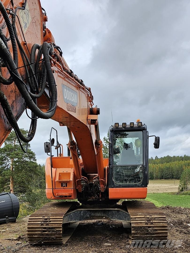Doosan DX 235 LCR, Leica 3D, SMP ST28 rototiltti pih Rupsgraafmachines