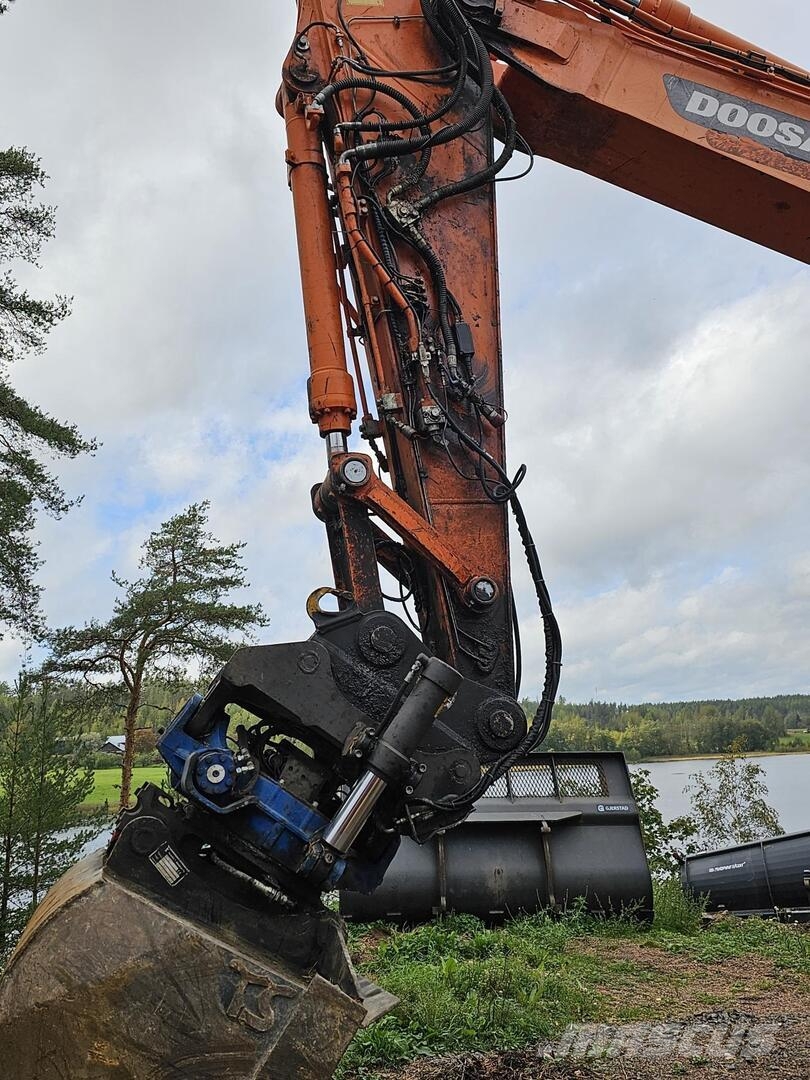 Doosan DX 235 LCR, Leica 3D, SMP ST28 rototiltti pih Rupsgraafmachines