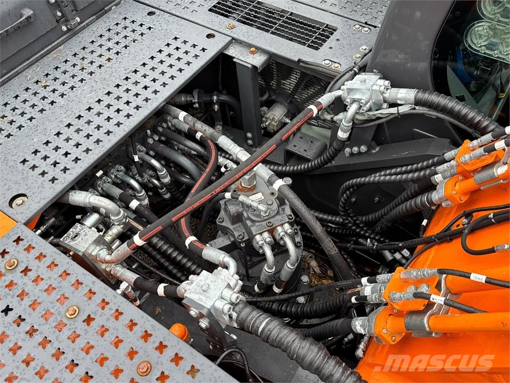Doosan DX 350 LC-7 Telakaivukoneet
