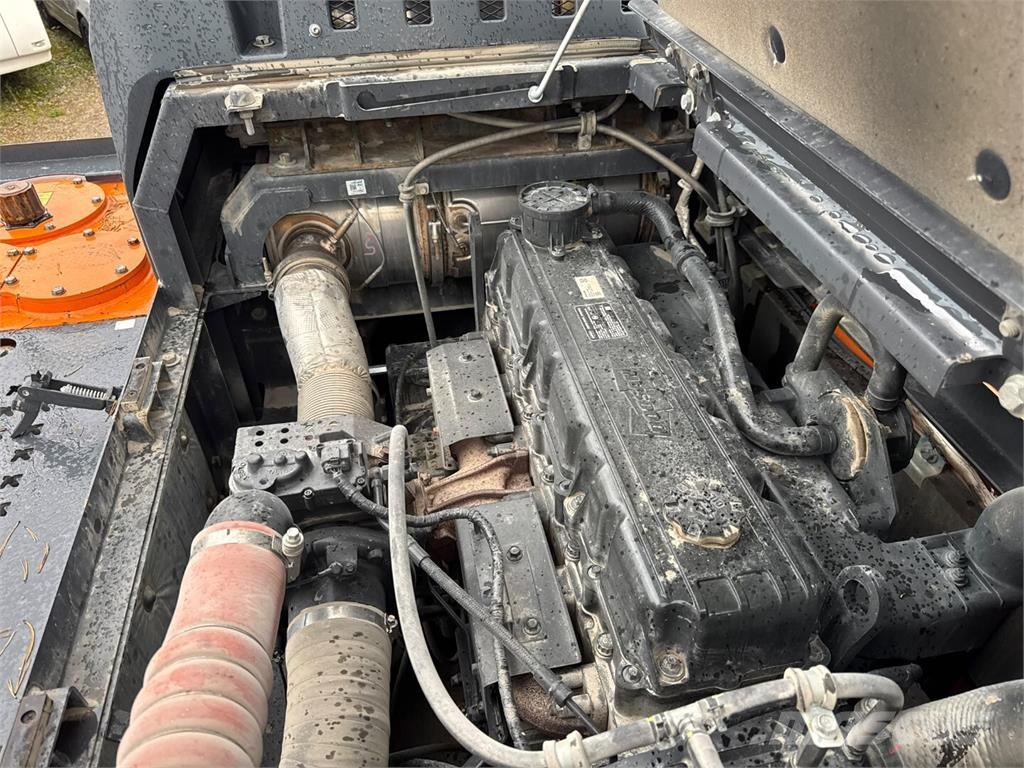 Doosan DX 350 LC-7 Telakaivukoneet