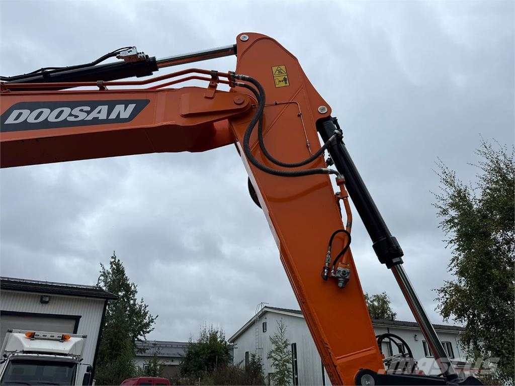 Doosan DX 350 LC-7 Telakaivukoneet