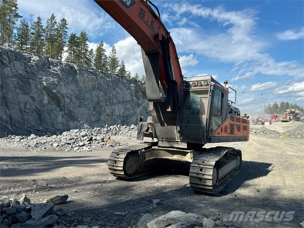 Doosan DX 420 LC-7 + 2 VASARAA Rupsgraafmachines