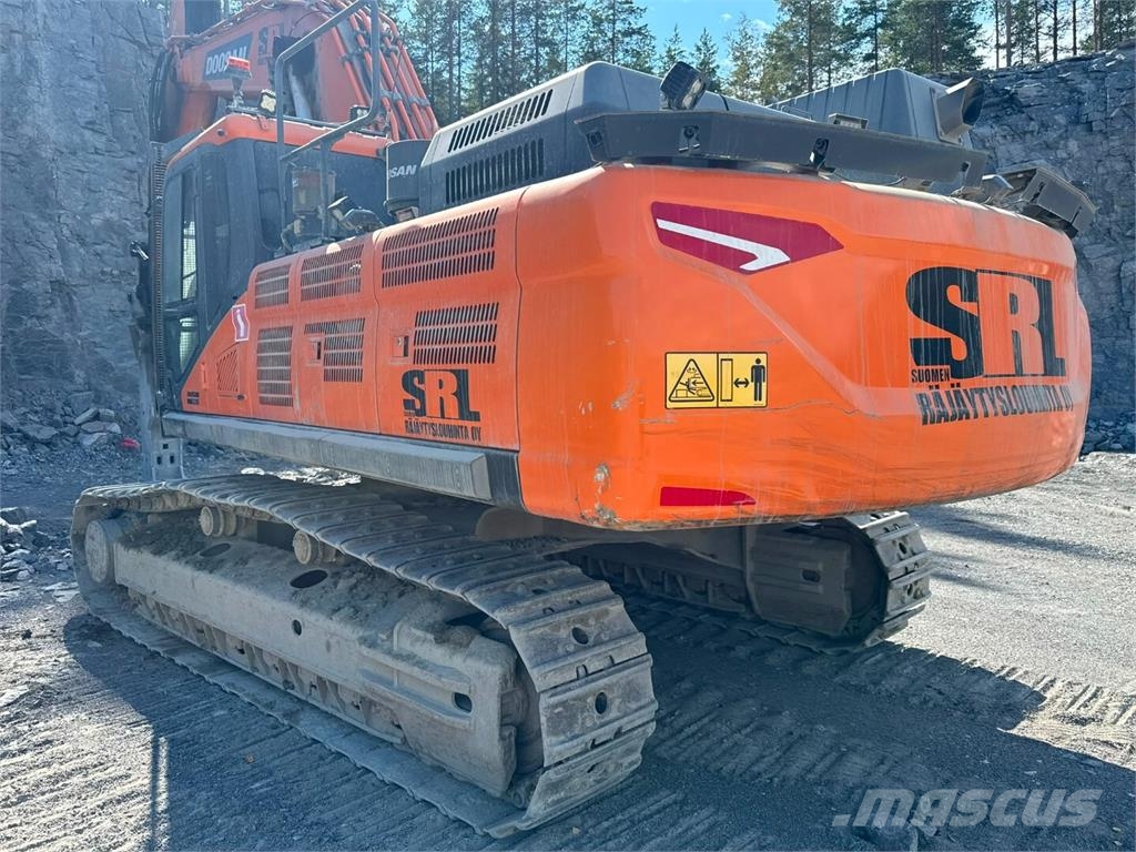 Doosan DX 420 LC-7 + 2 VASARAA Rupsgraafmachines