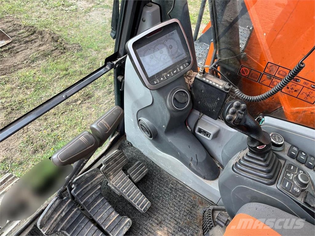Doosan DX140LC Εκσκαφείς με ερπύστριες