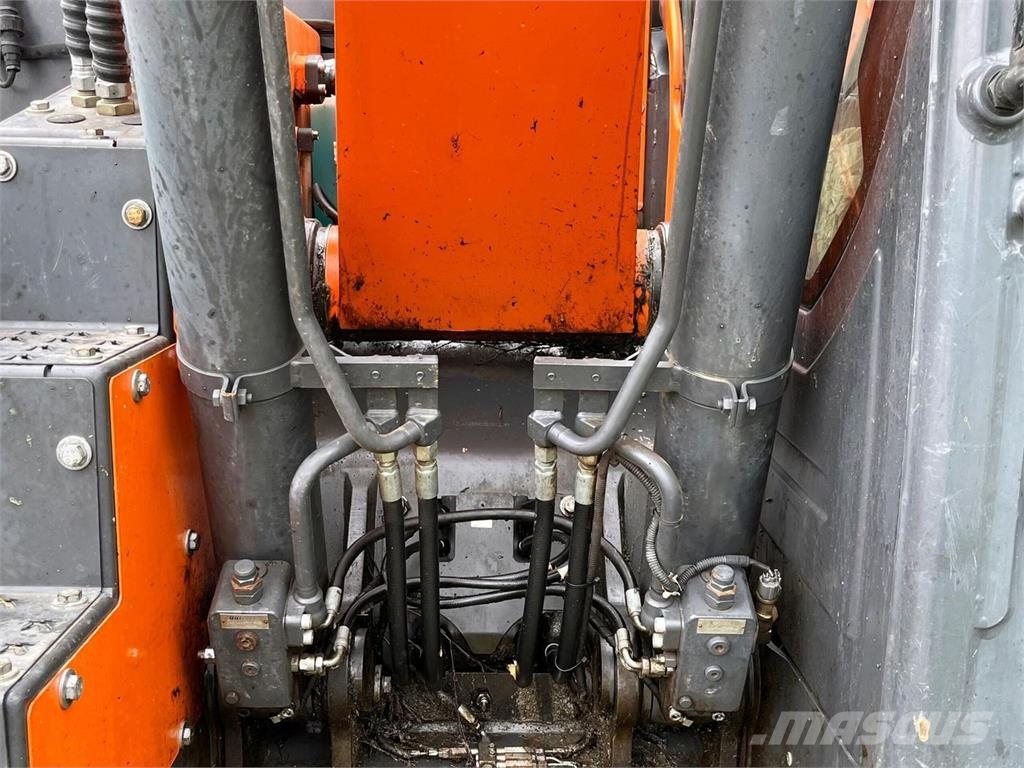 Doosan DX140LC Εκσκαφείς με ερπύστριες