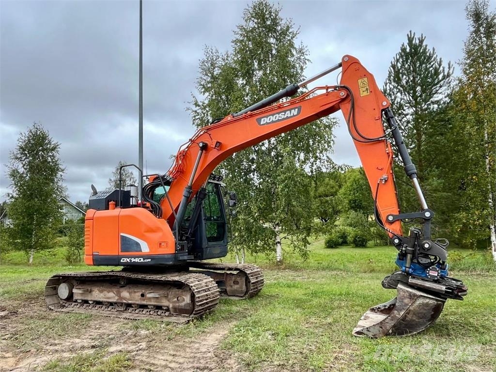 Doosan DX140LC Εκσκαφείς με ερπύστριες