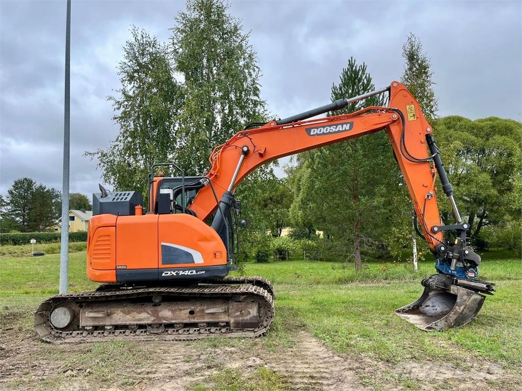 Doosan DX140LC Εκσκαφείς με ερπύστριες