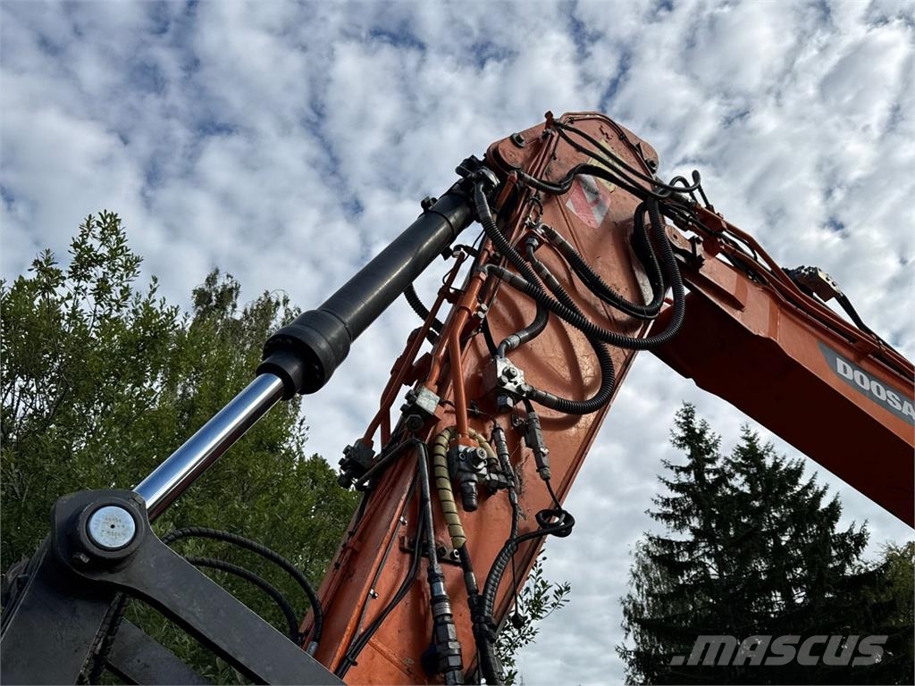 Doosan DX170W-5 Wielgraafmachines