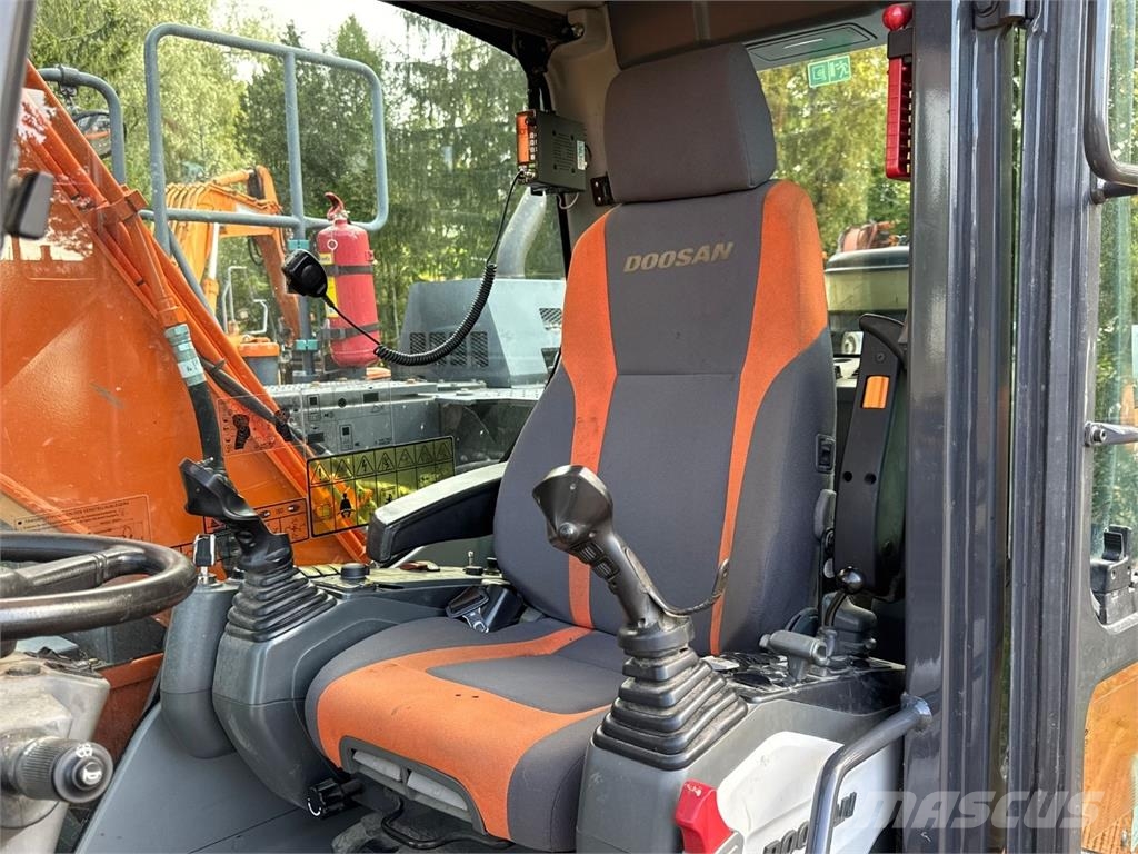 Doosan DX170W-5 Wielgraafmachines
