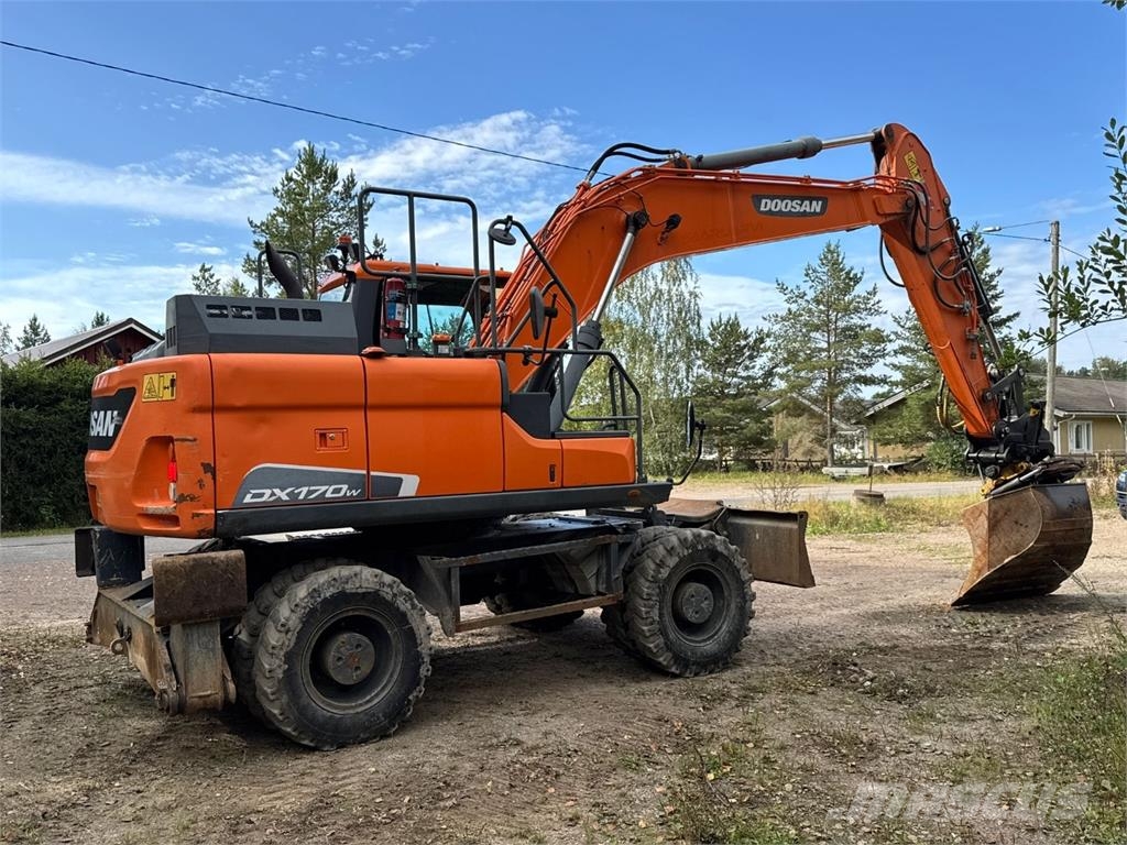 Doosan DX170W-5 Wielgraafmachines