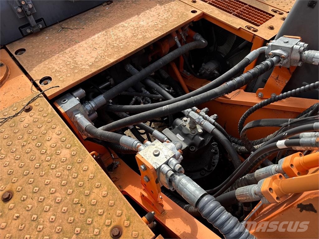 Doosan DX300 LC-3 Rupsgraafmachines
