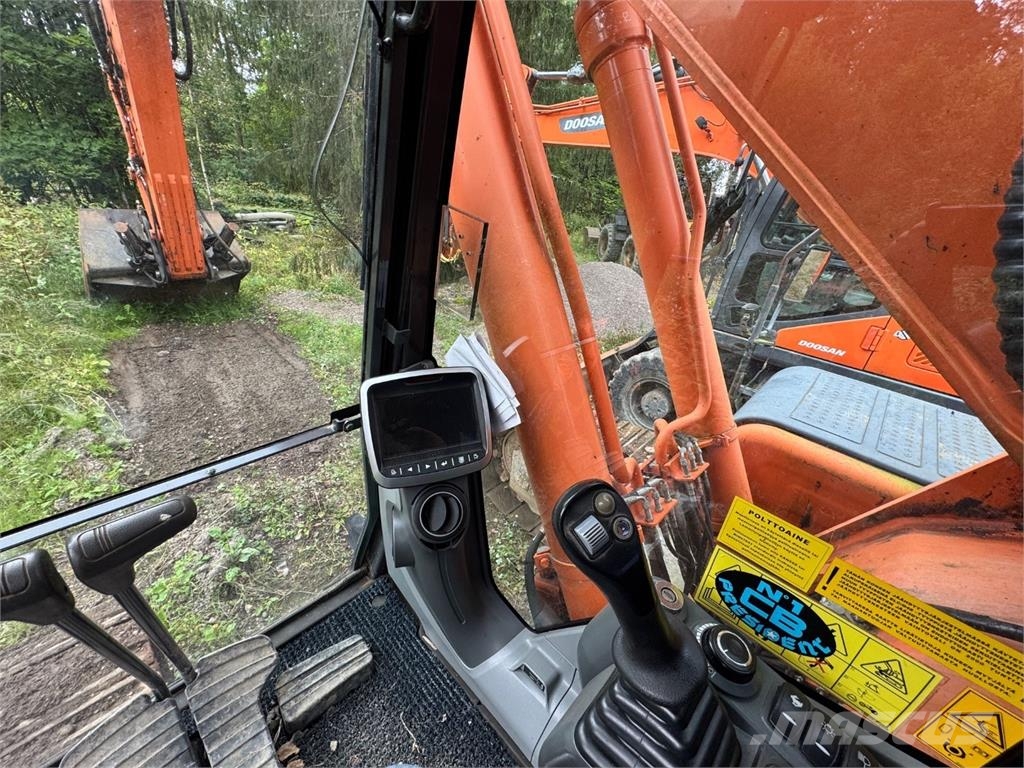 Doosan DX300 LC-3 Rupsgraafmachines