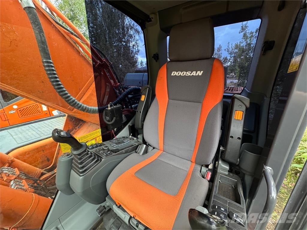 Doosan DX300 LC-3 Rupsgraafmachines
