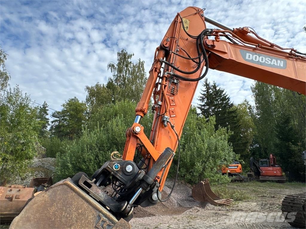 Doosan DX300 LC-3 Rupsgraafmachines
