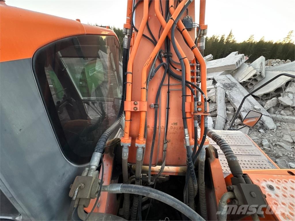 Doosan DX300 LC-3 Εκσκαφείς με ερπύστριες