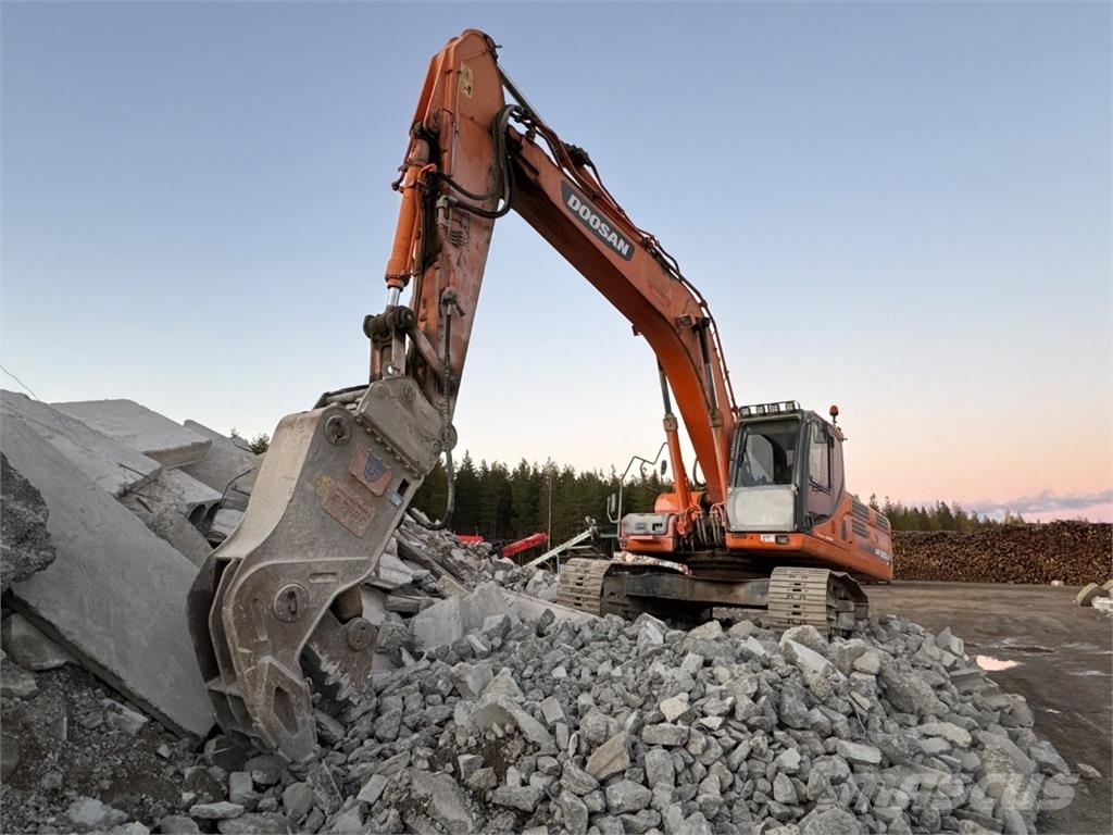Doosan DX300 LC-3 Εκσκαφείς με ερπύστριες