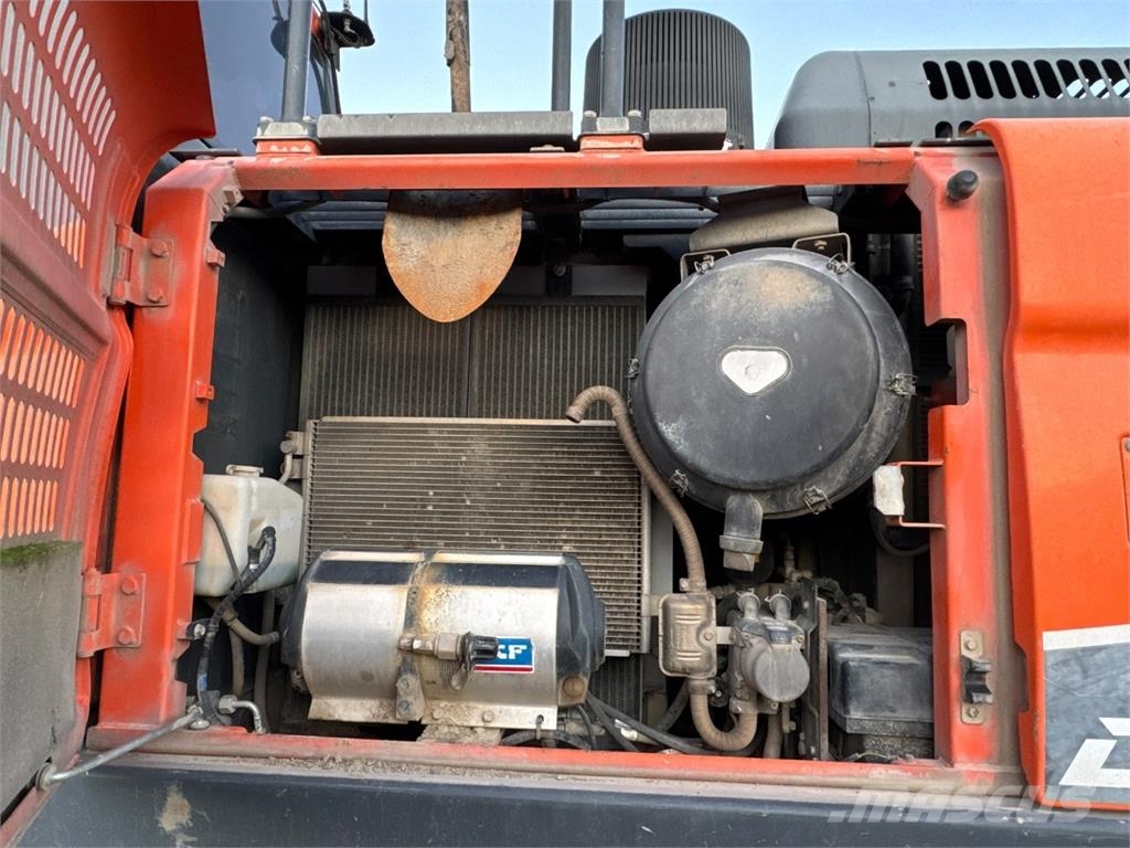 Doosan DX300 LC-5 VARATTU!! Raupenbagger