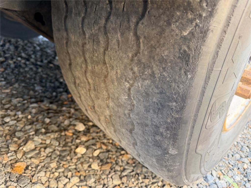 Ekeri Kokosivuauki 2.60m korkea نصف مقطورات بدرجة حرارة قابلة للضبط