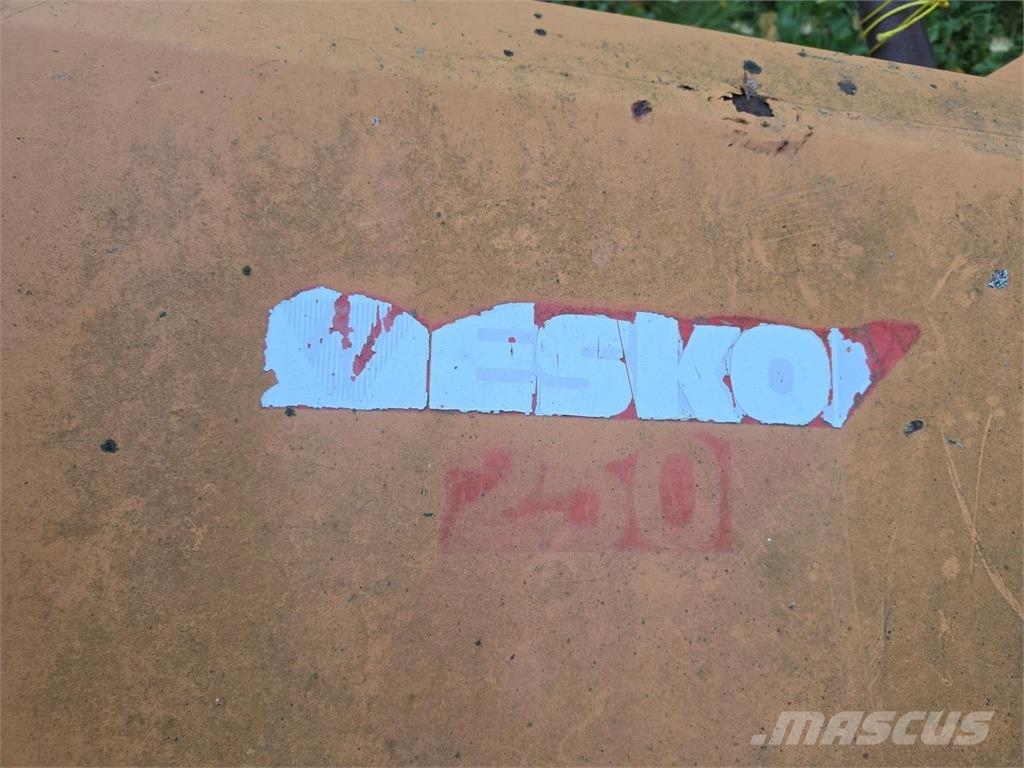 Esko 250 Lumilinko Schneefräse