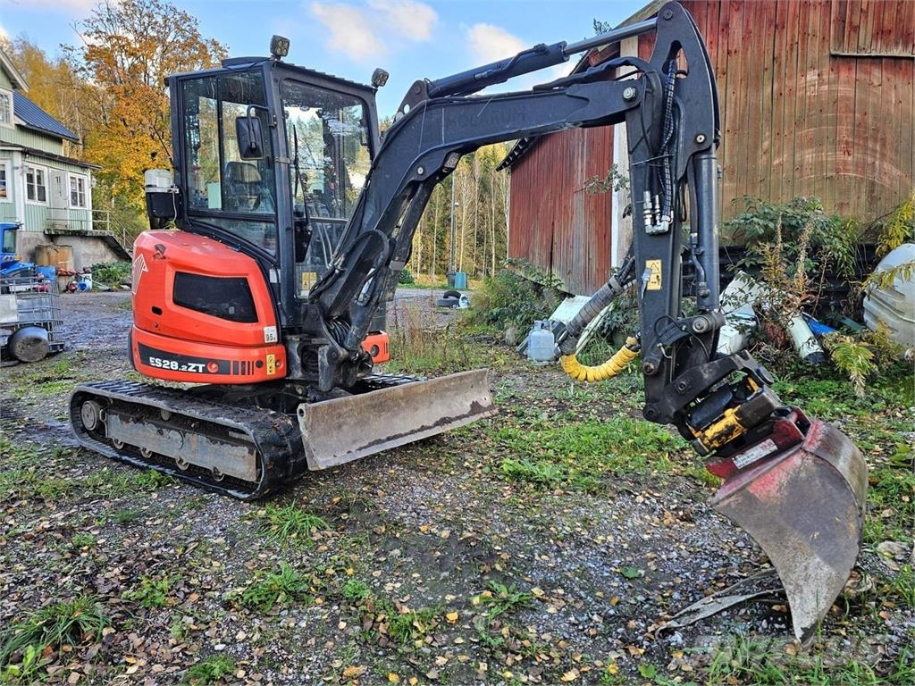 Eurocomach ES28.2ZT, 3 kauhaa, Rasvari Minigraafmachines < 7t