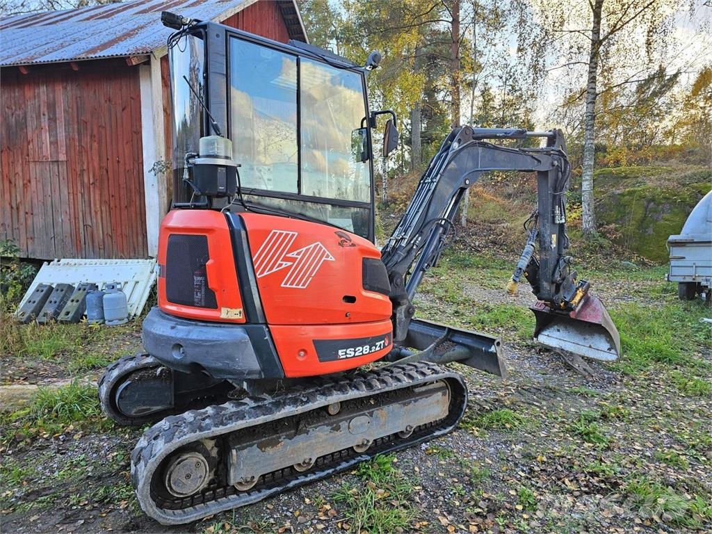 Eurocomach ES28.2ZT, 3 kauhaa, Rasvari Minigraafmachines < 7t