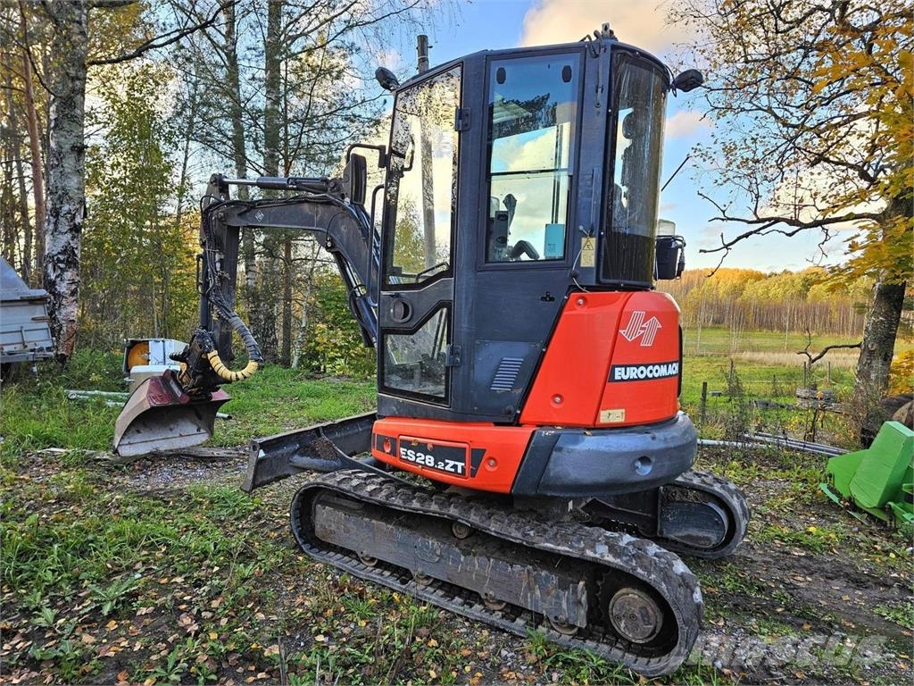 Eurocomach ES28.2ZT, 3 kauhaa, Rasvari Minigraafmachines < 7t