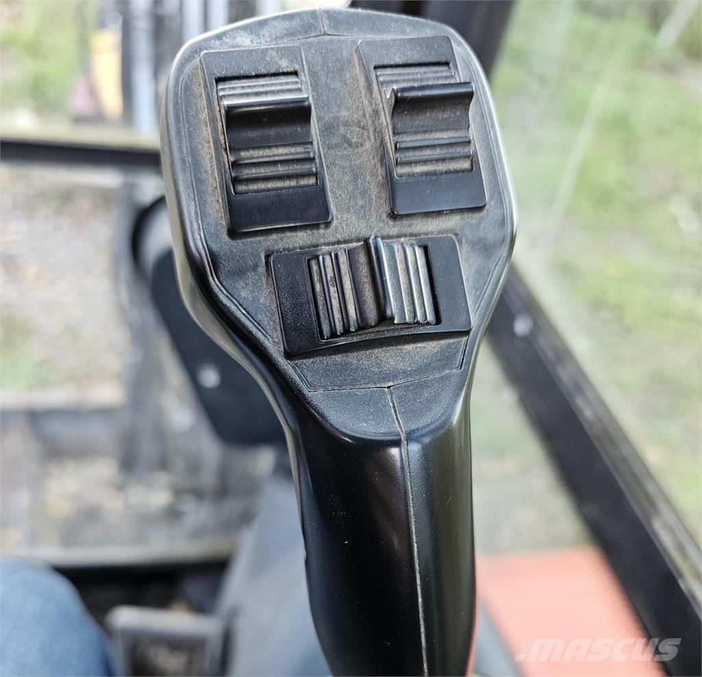 Eurocomach ES28.2ZT, 3 kauhaa, Rasvari Minigraafmachines < 7t