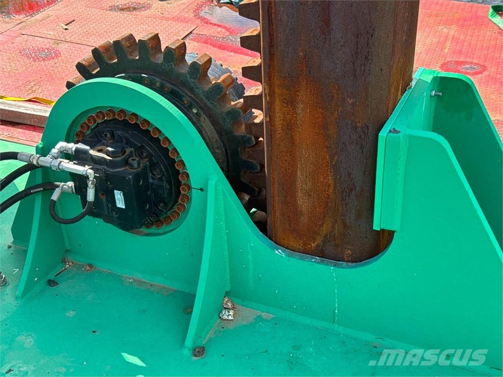 FBM MAININKI PROOMU Work boats / barges