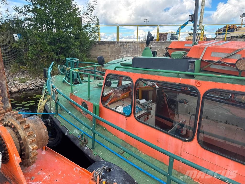  FBP 15M Proomu / Voodoo hinaaja / Hydr.yksikkö Work boats / barges