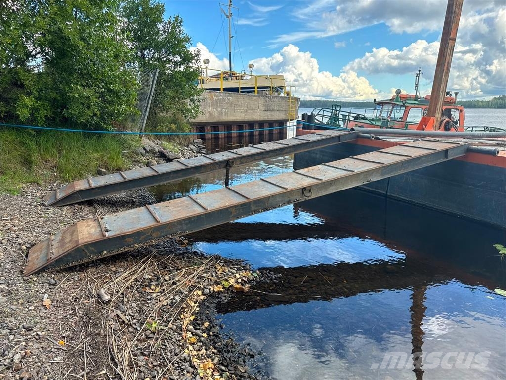  FBP 15M Proomu / Voodoo hinaaja / Hydr.yksikkö Work boats / barges