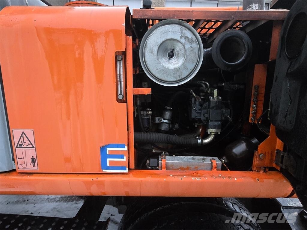 Fiat-Hitachi EX135w Mobilbagger