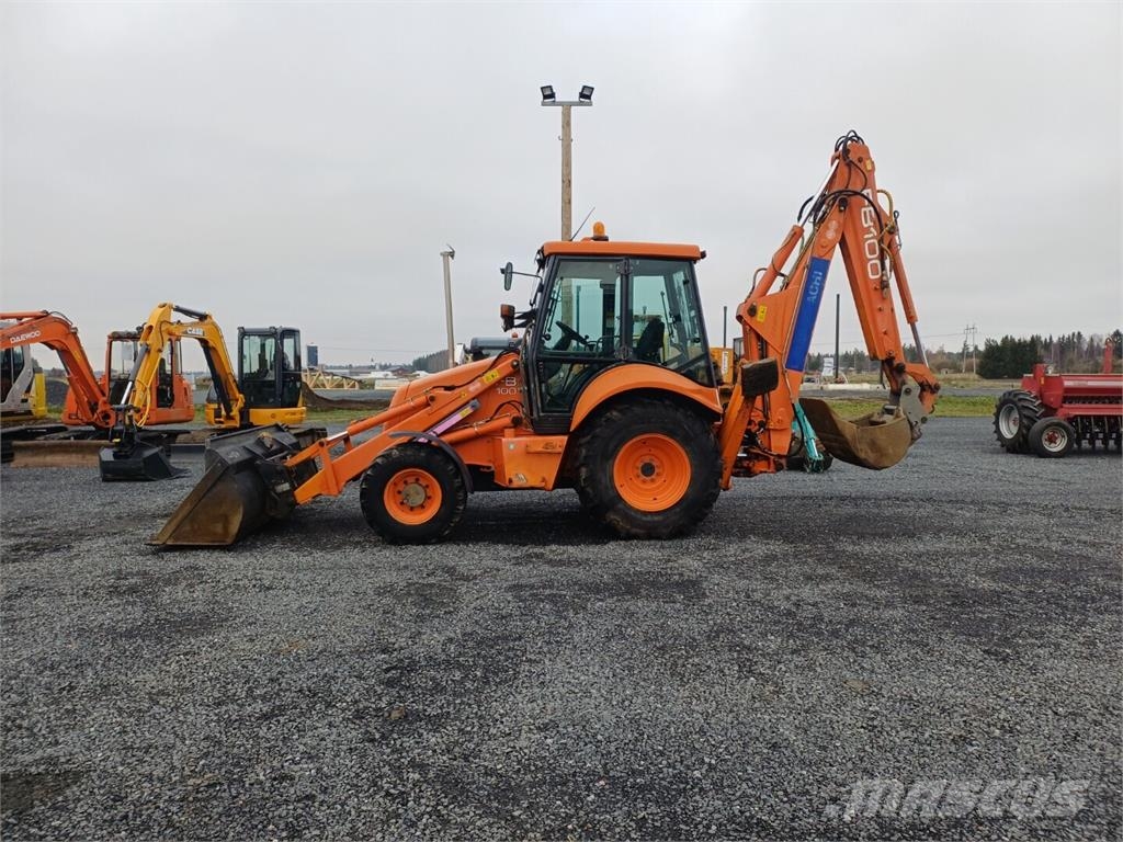 Fiat-Hitachi FB100 compact 4x4 traktorikaivuri Kotrórakodók