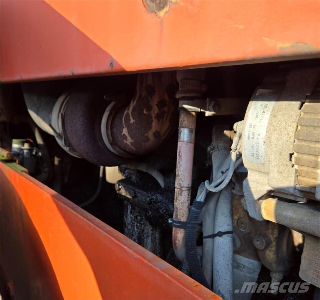 Fiat-Hitachi W270, rasvari, kauha Wielladers