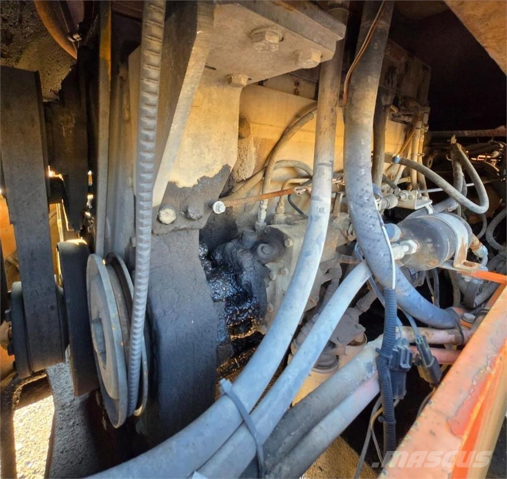 Fiat-Hitachi W270, rasvari, kauha Wielladers
