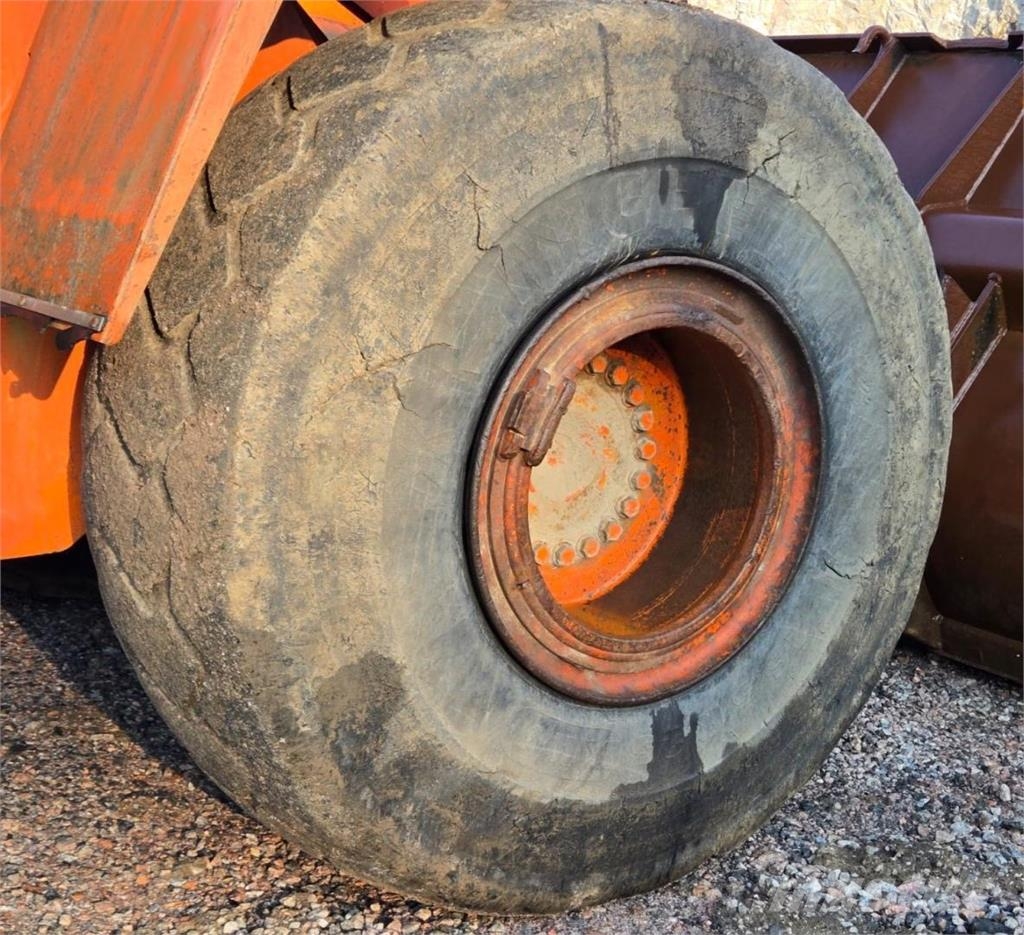 Fiat-Hitachi W270, rasvari, kauha Wielladers