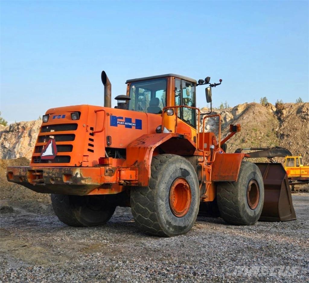 Fiat-Hitachi W270, rasvari, kauha Wielladers