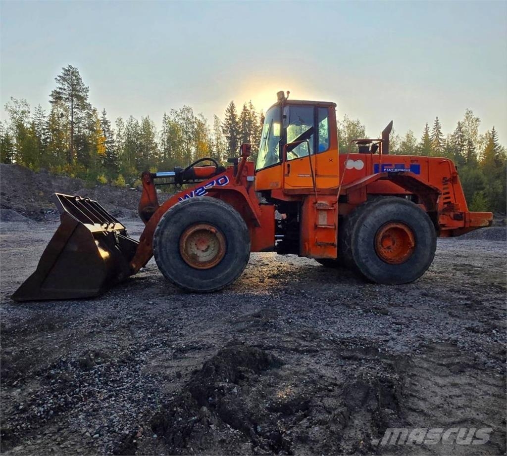Fiat-Hitachi W270, rasvari, kauha Wielladers