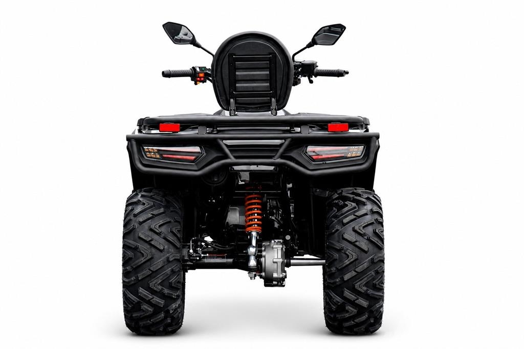 Finman LONCIN 300 XWOLF Трактори
