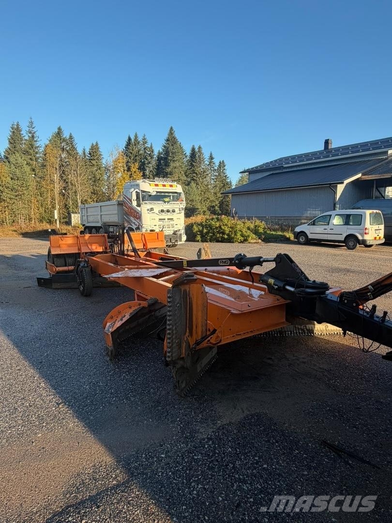 FMG TLN430 Muut tie- ja lumikoneet