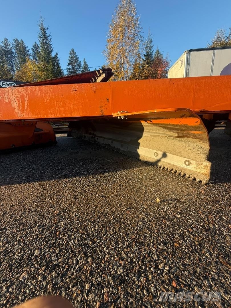 FMG TLN430 Muut tie- ja lumikoneet