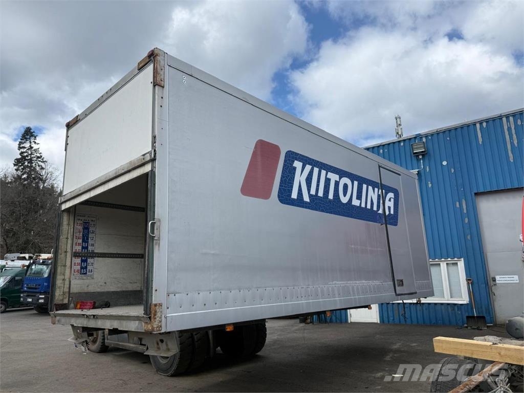  Fokor kokosivunaukeav kylmäkoneella Platformas