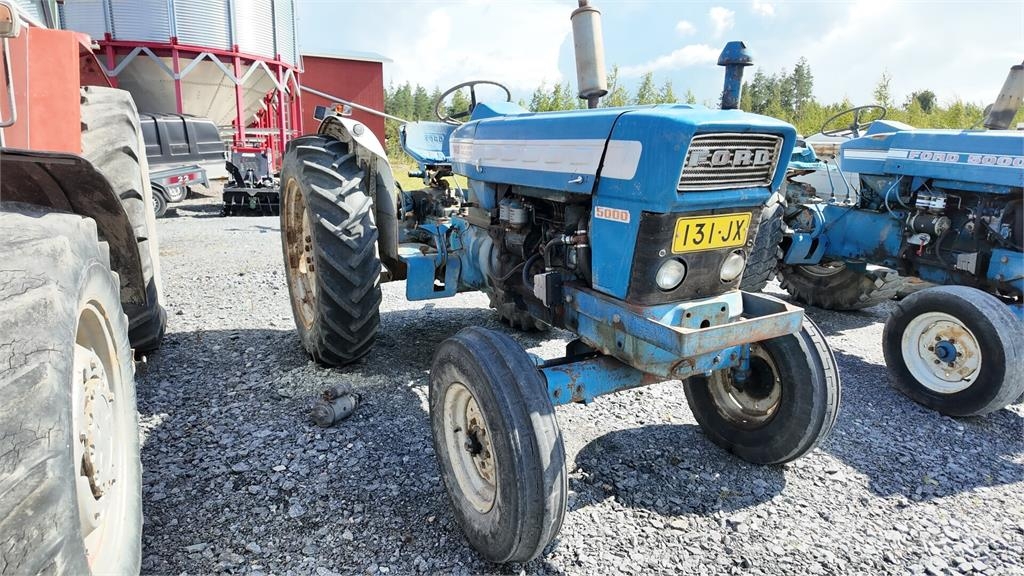 Ford 5000, ALKUPERÄISKUNTOINEN Traktorit